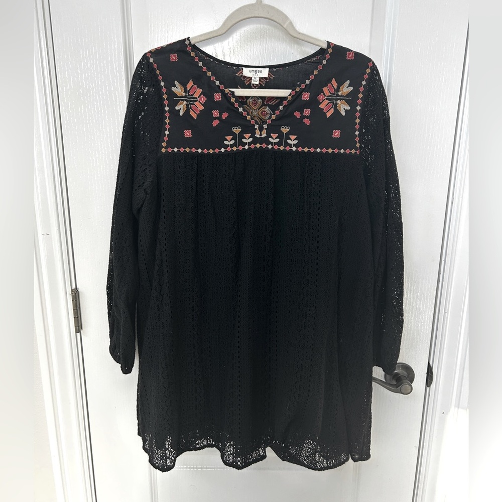 Black tribal print long sleeve dress